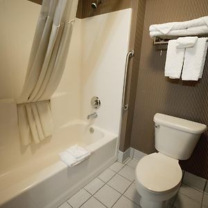 Two-Bedroom Suite Spa Bath